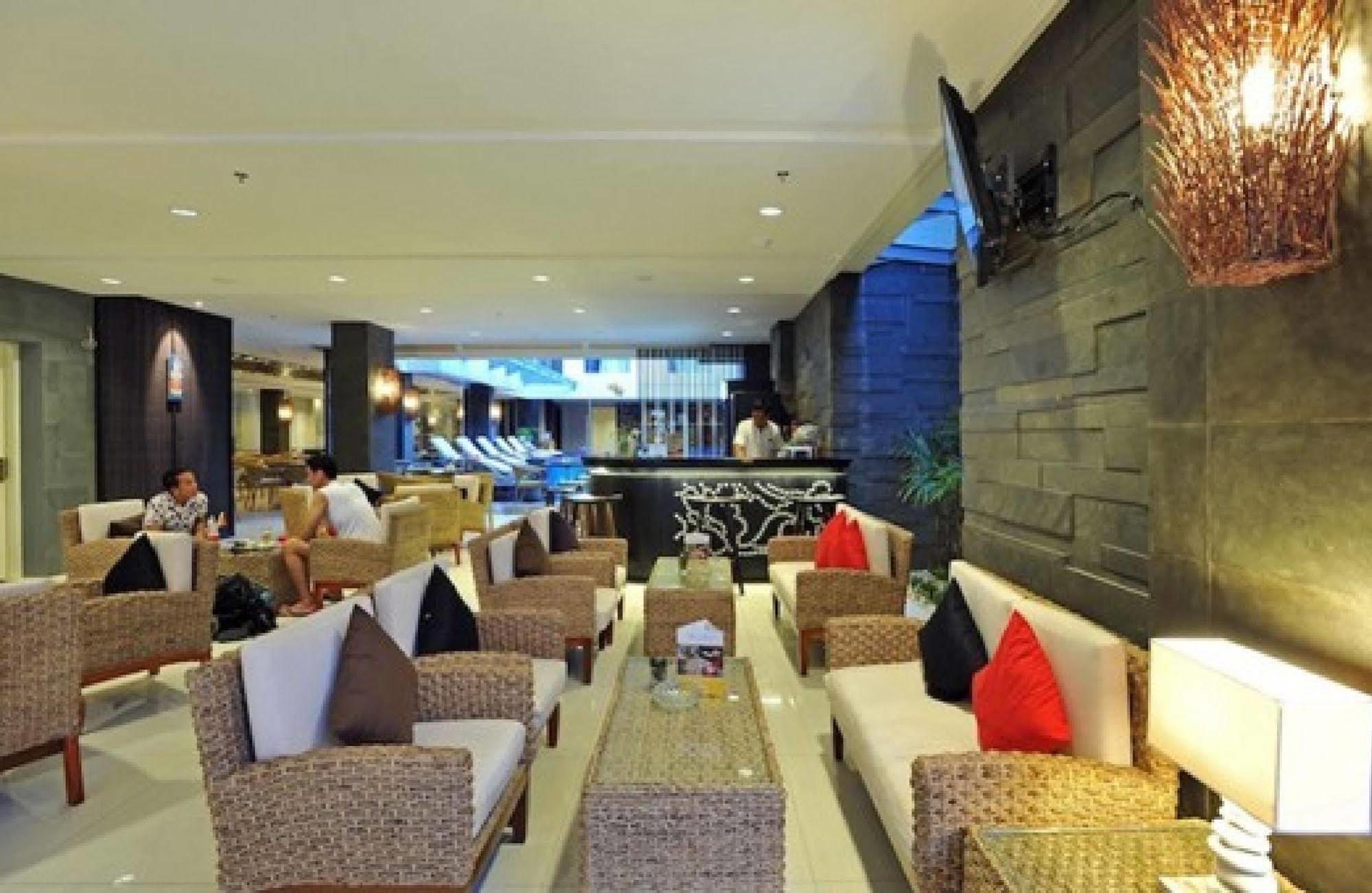 โซลาริส โฮเต็ล กูตา Hotel ภายนอก รูปภาพ